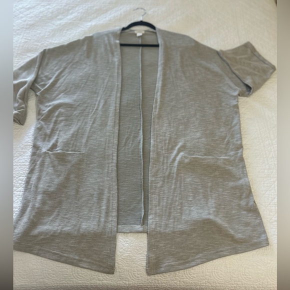 Donni,Anthropologie Brand,Gray Pin Stripe Cardigan.Size OSFA.Minimalist.Layering - Picture 4 of 8